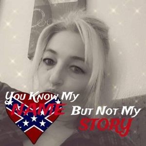 Meet your Posher, Roxanna